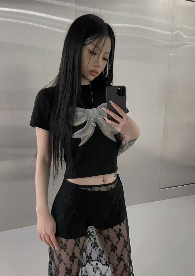 Metal ribbon tee