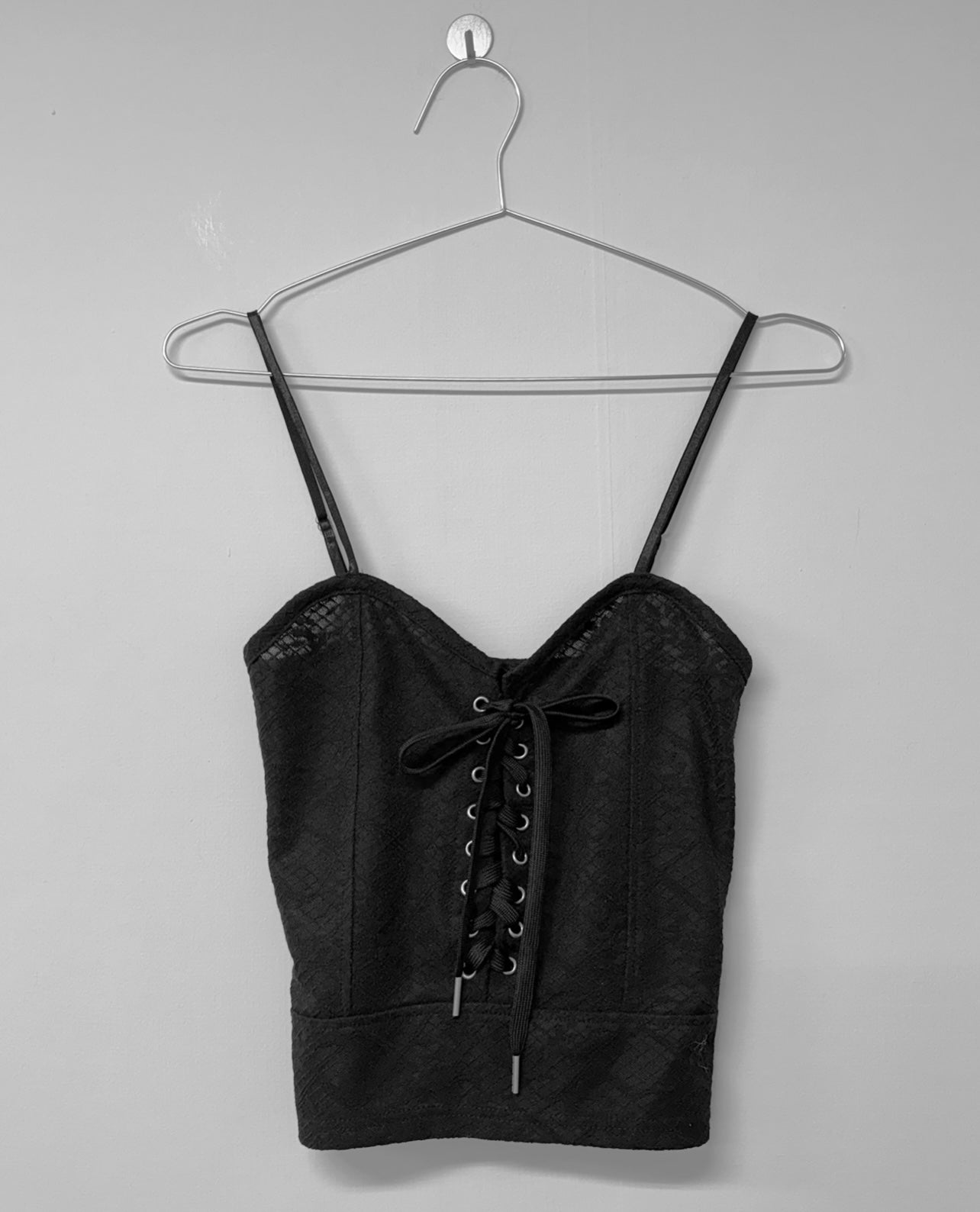 ‘TWINS’ ribbon lace tank top