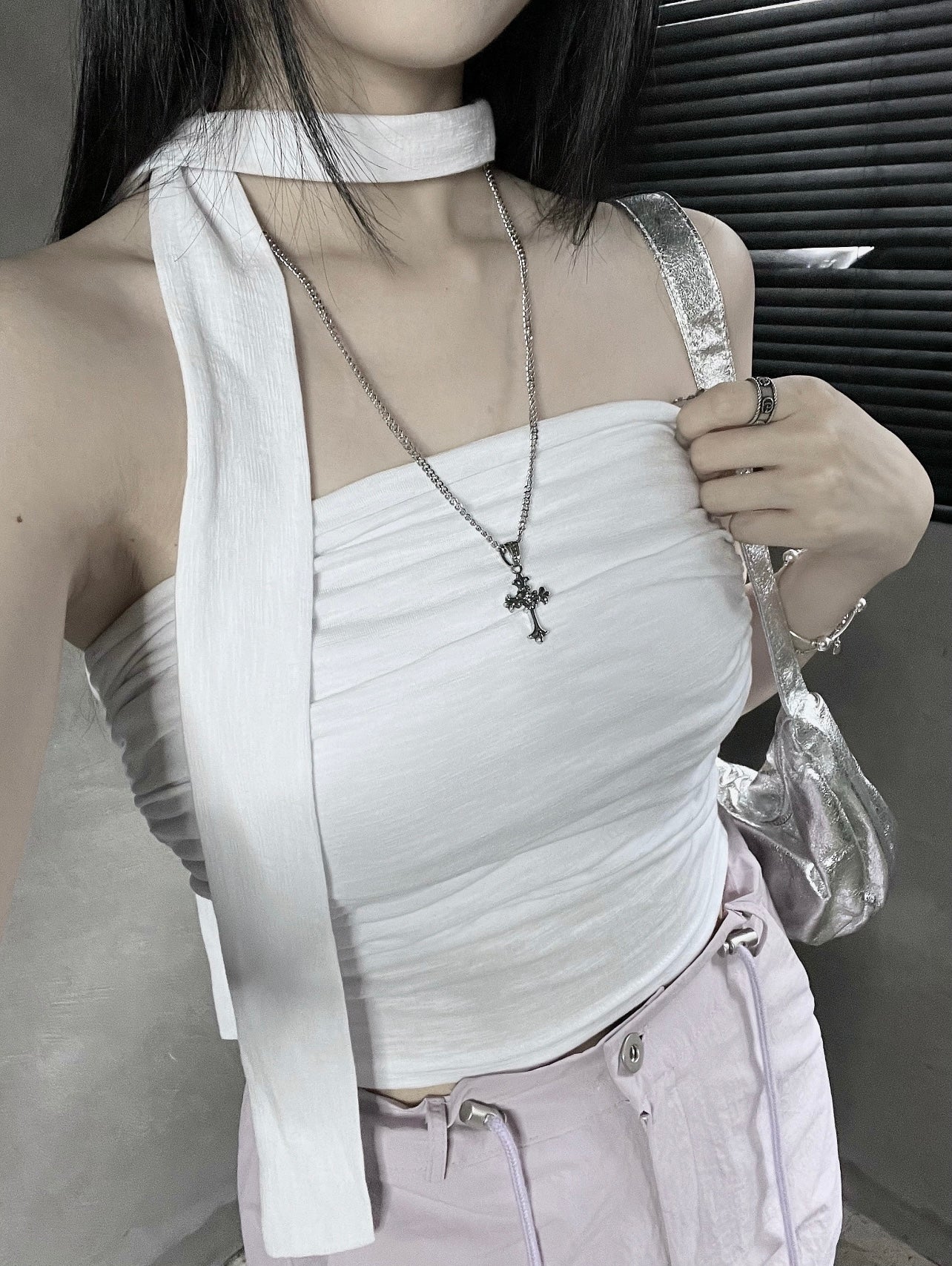 Crease tube top with muffler