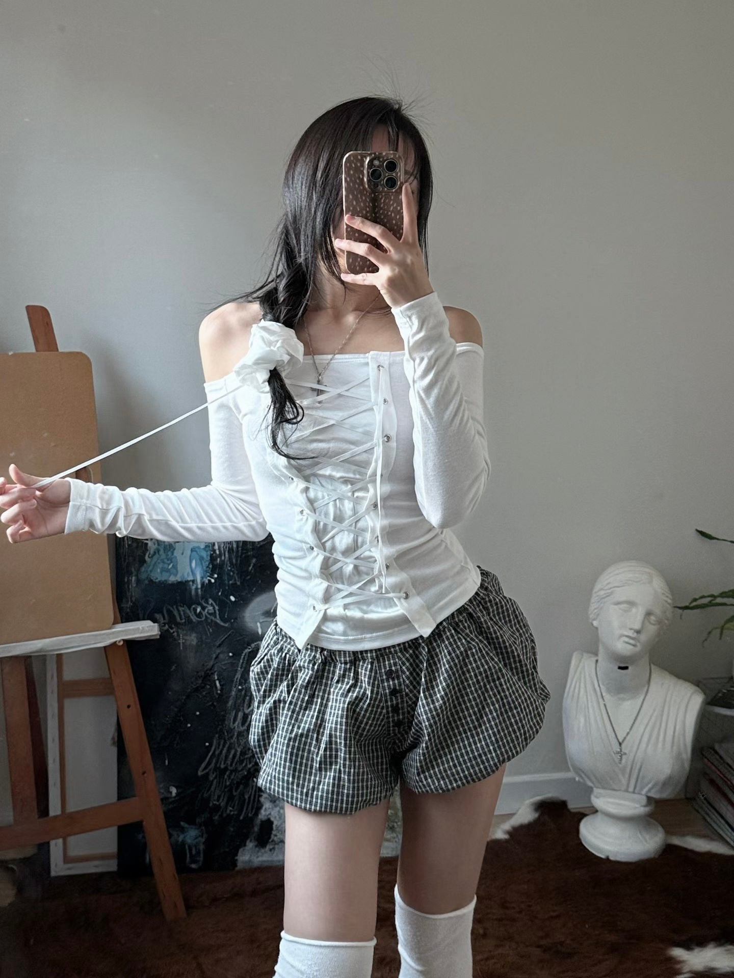 ‘I know love’ off shoulder top