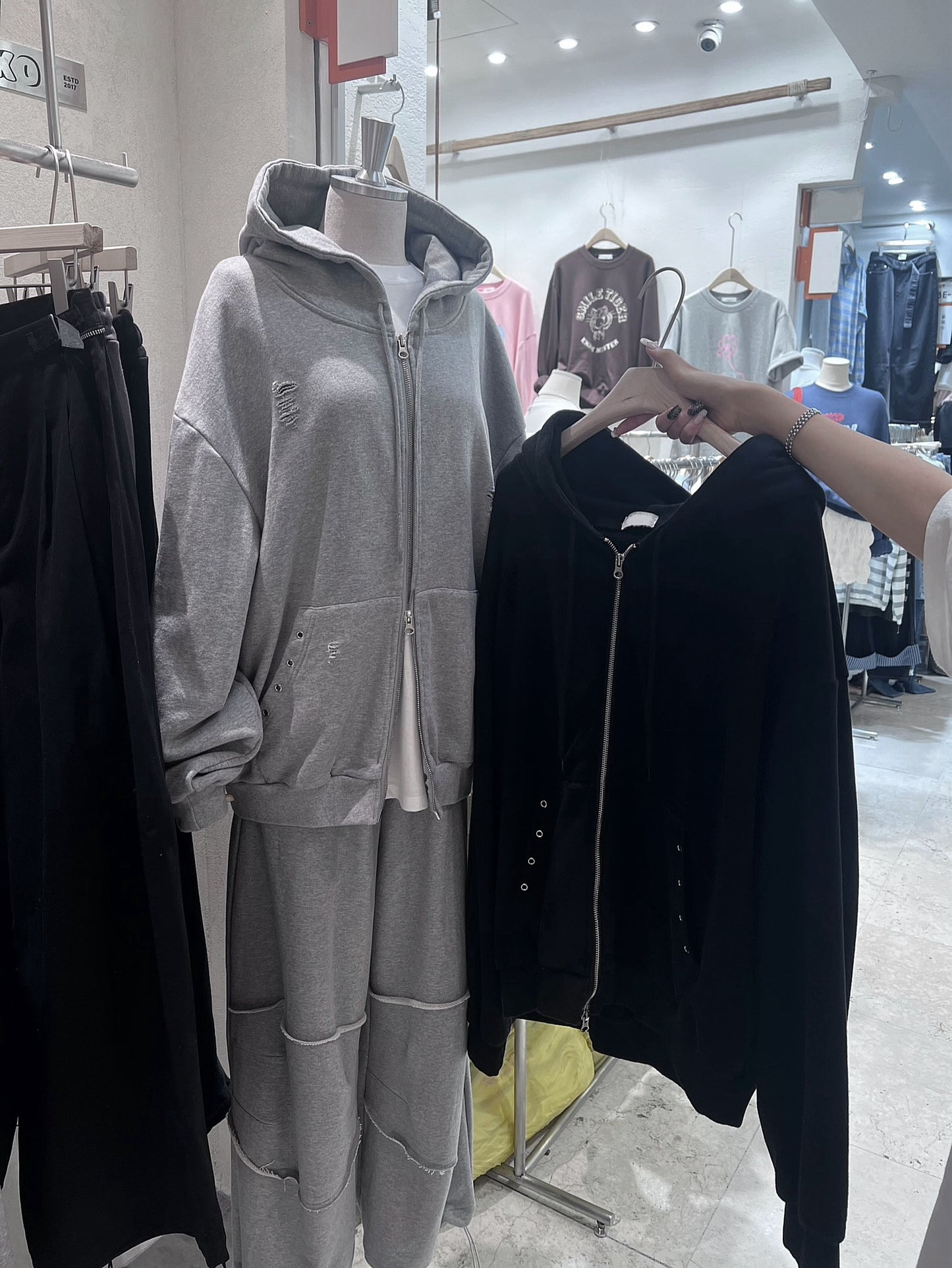 Eyelet hoodie zipup