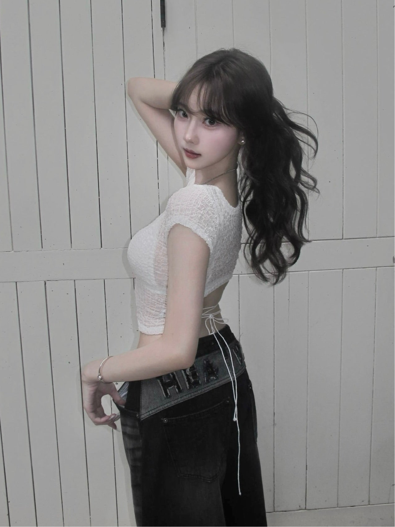 Back open strap wrinkle top