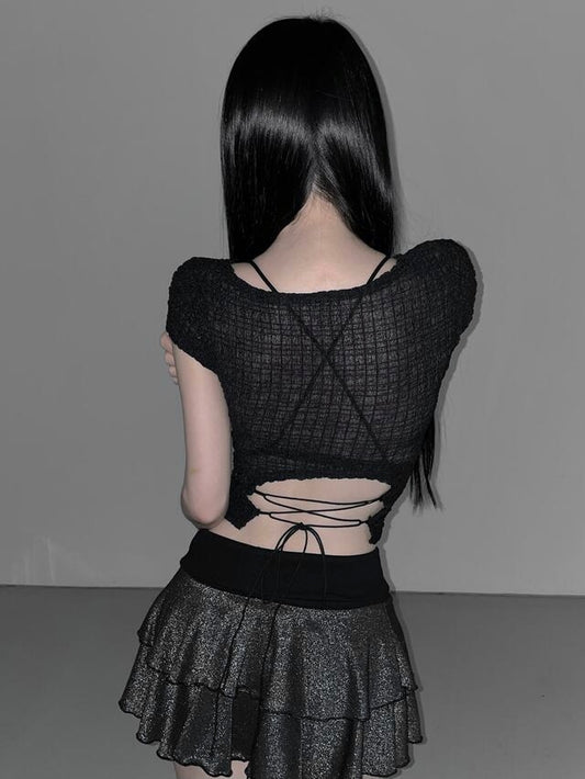 Back open strap wrinkle top