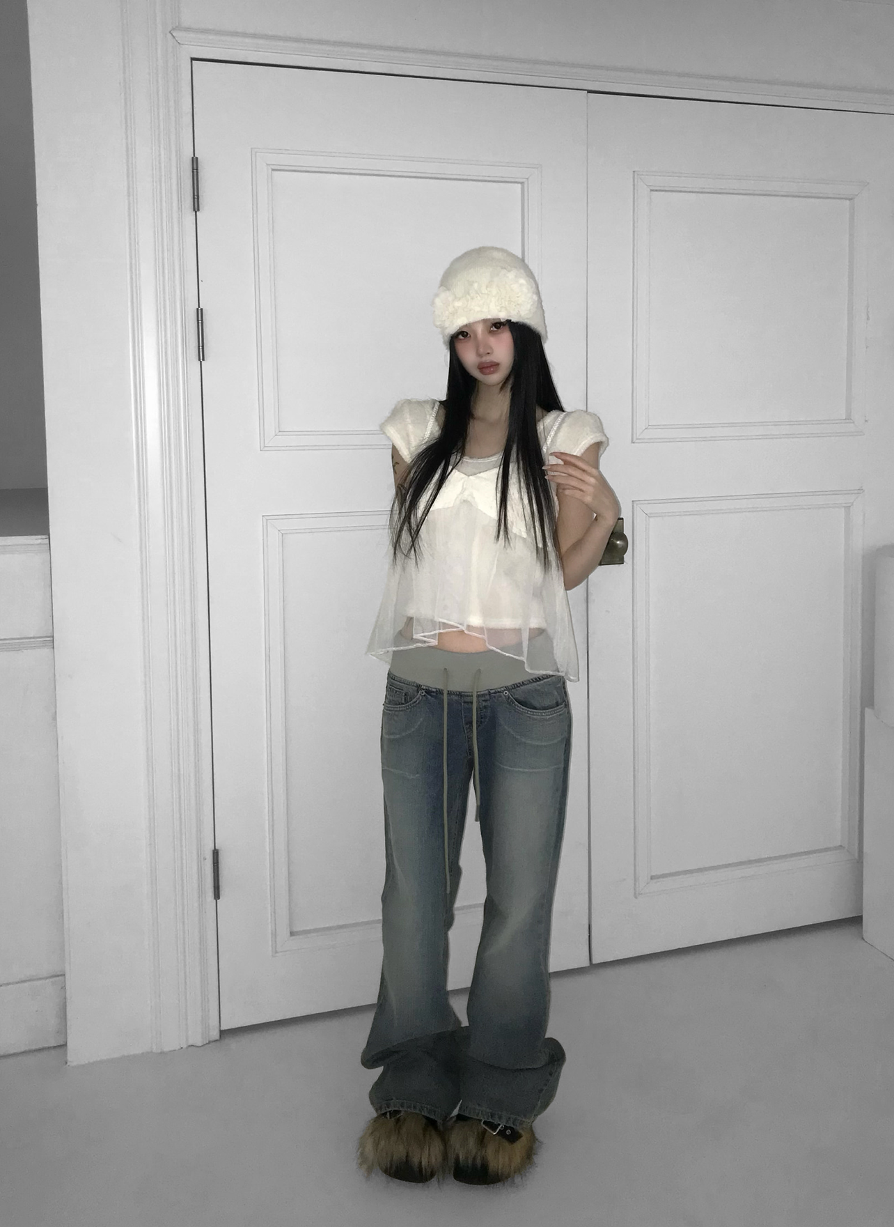 [ ian同款 ] ‘Delulu’ bell-bottom jeans