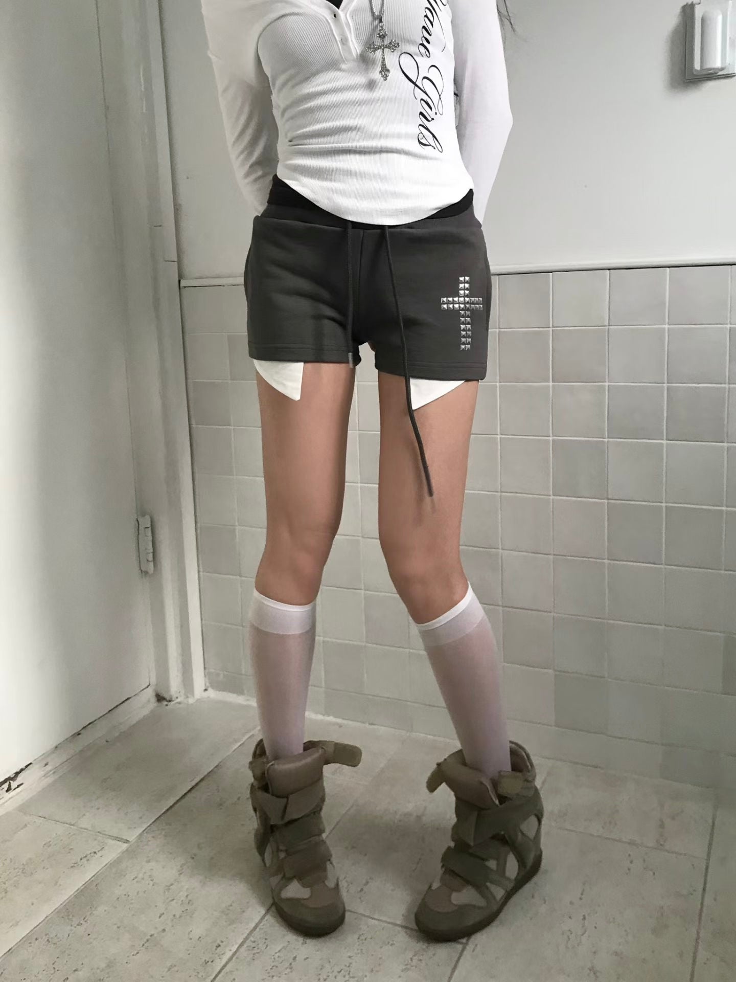 ‘Lost island’ shorts