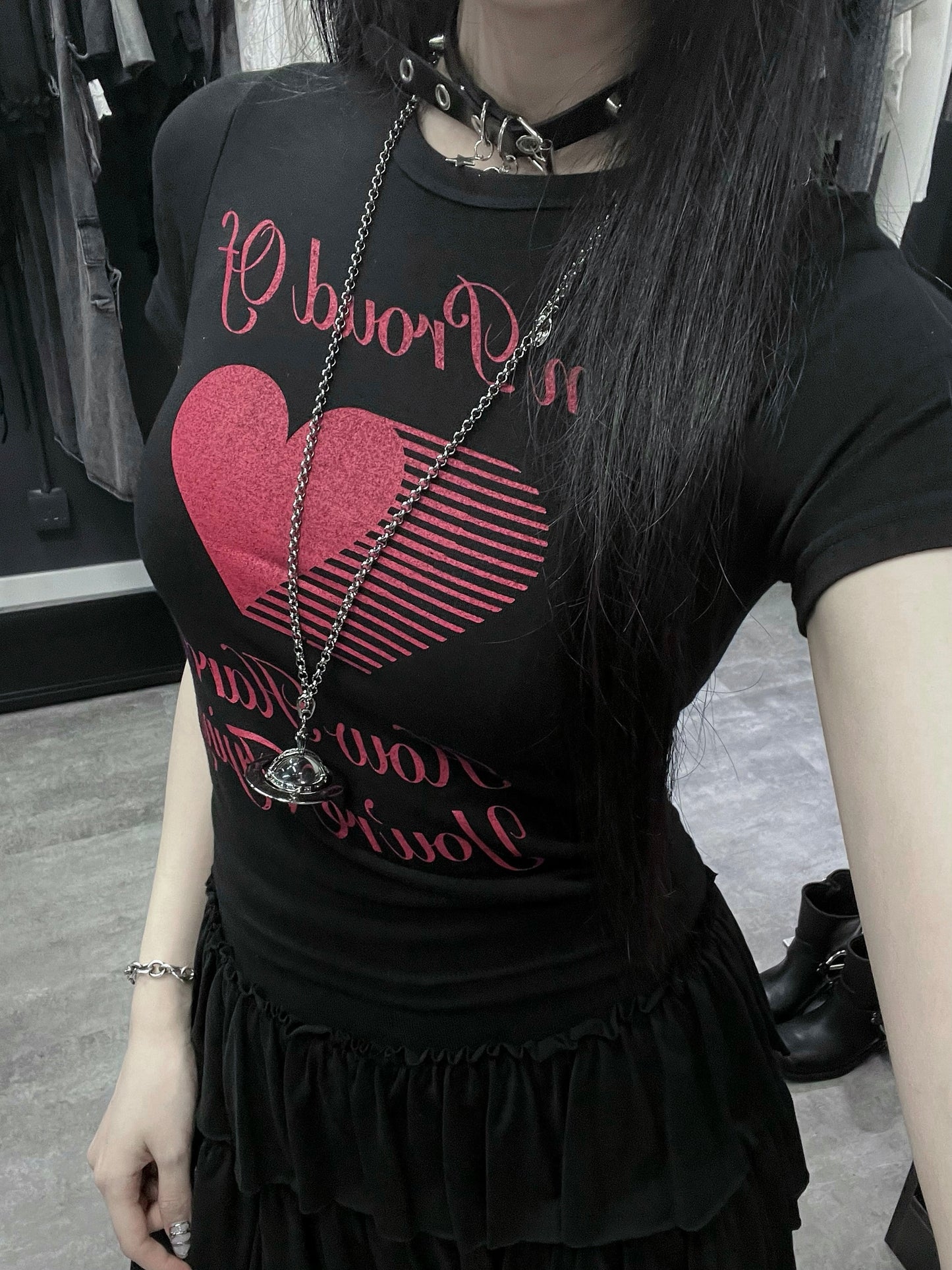 Heart shaker tee