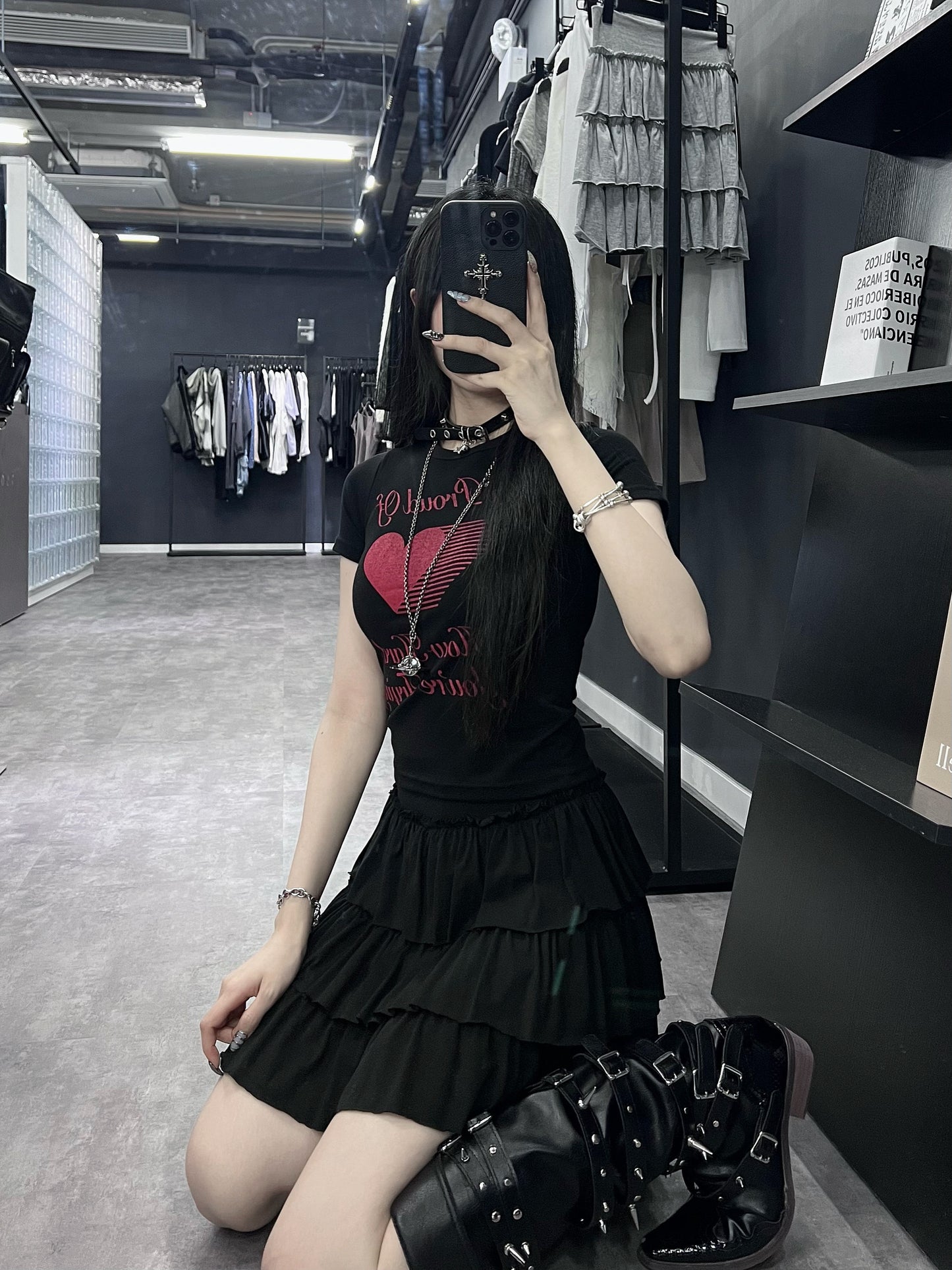 Heart shaker tee