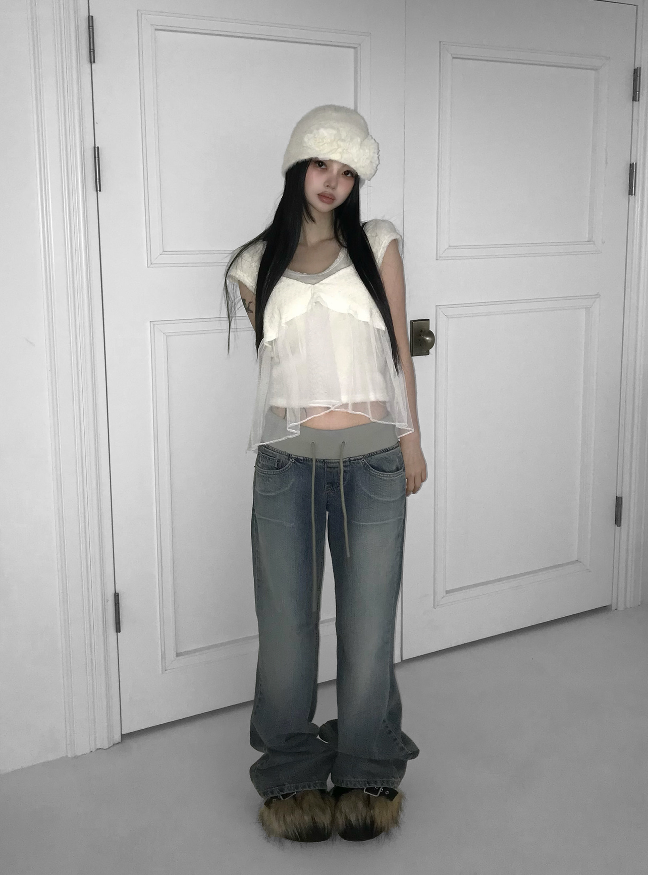 [ ian同款 ] ‘Delulu’ bell-bottom jeans