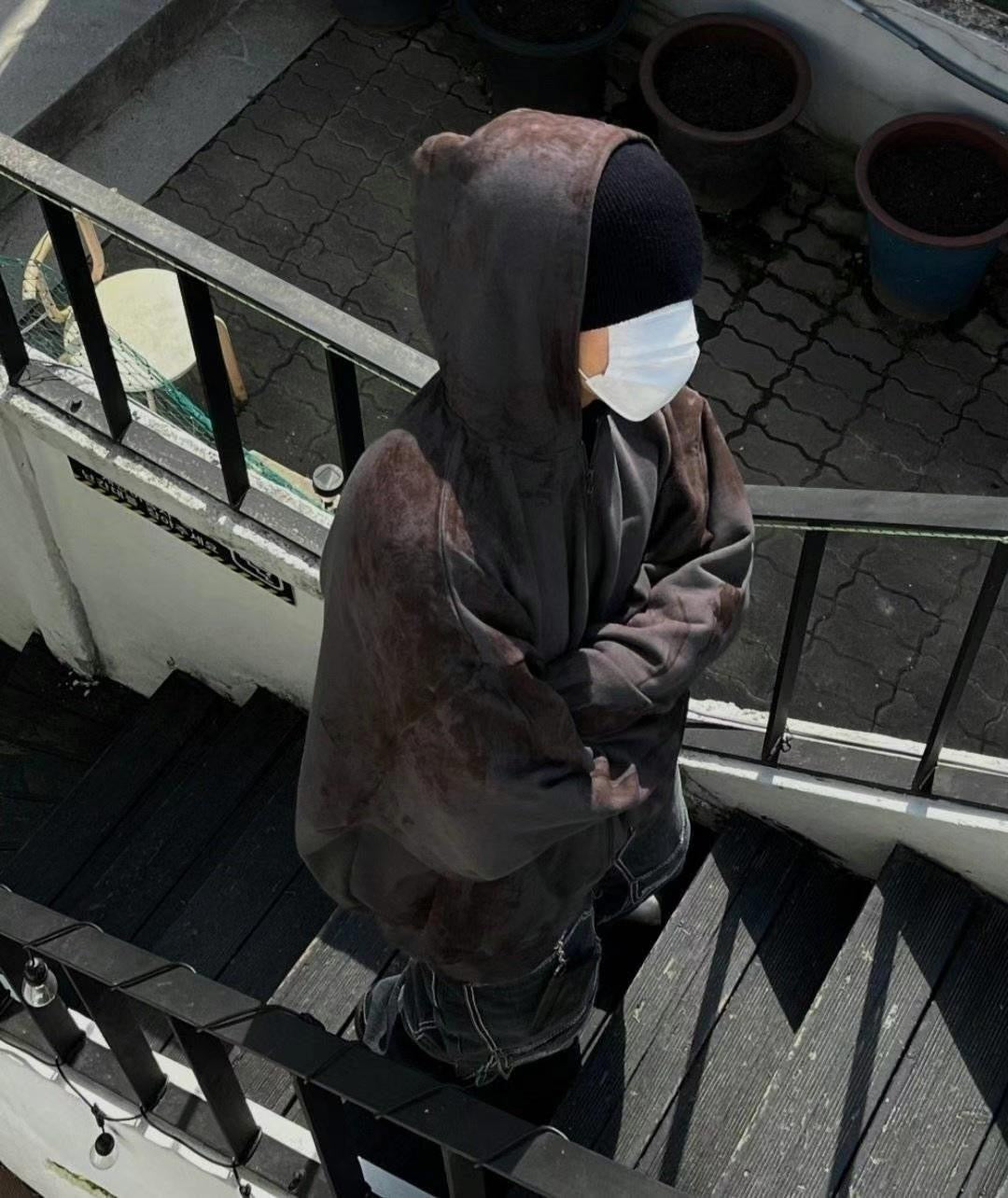 MOON ROCK hoodie zip up